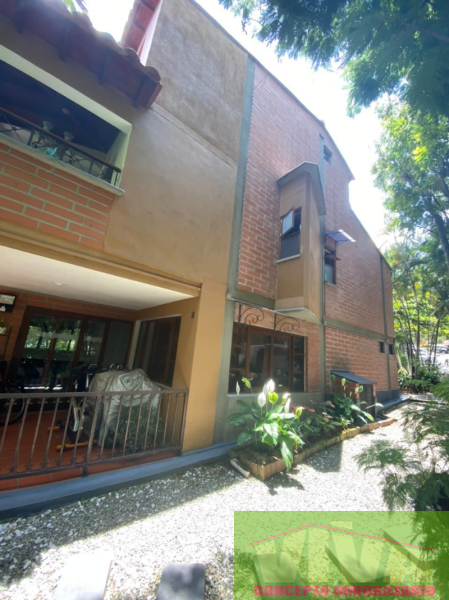 Casa en Venta en Loma Del Escobero
