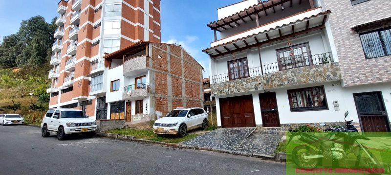 Terreno en Venta en Altos Del Lago