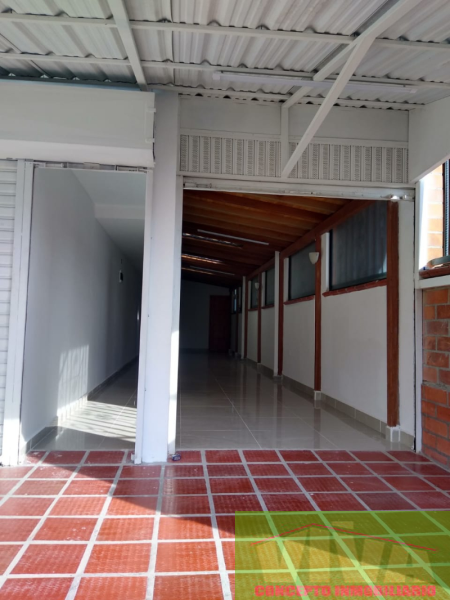Local en Arriendo en Los Colegios
